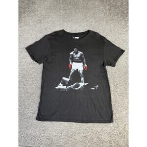 Ali Shirt Mens XL Black Muhammad Ali Boxing Standing Over Graphic Tagless